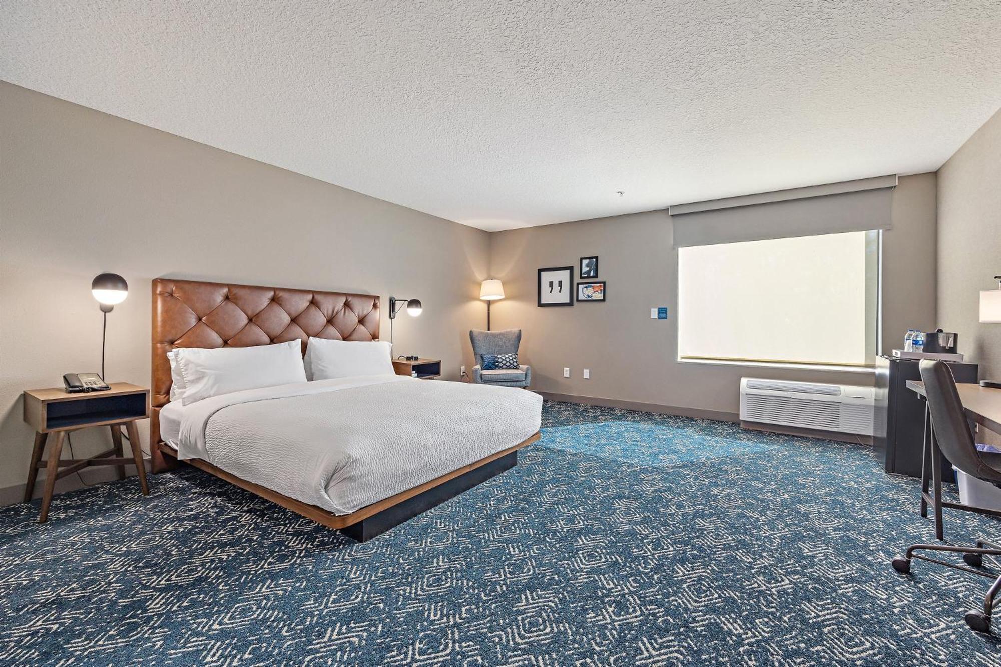 Four Points By Sheraton Jacksonville Baymeadows Exterior photo