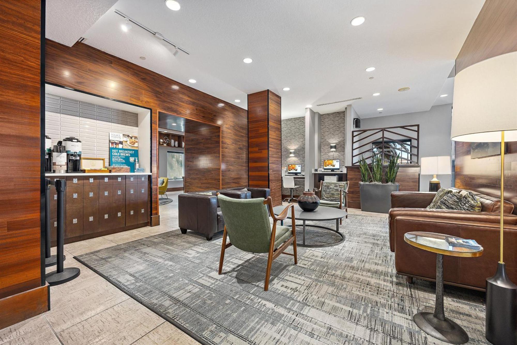Four Points By Sheraton Jacksonville Baymeadows Exterior photo
