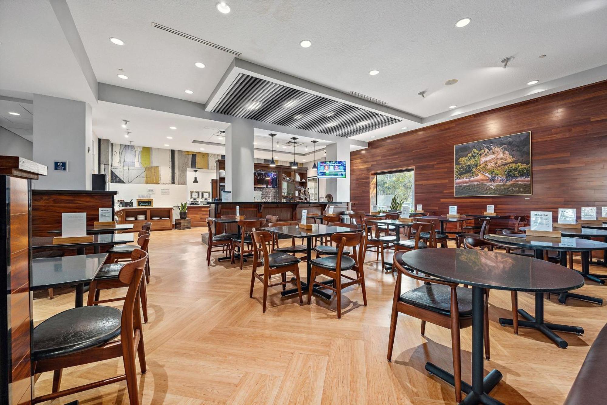 Four Points By Sheraton Jacksonville Baymeadows Exterior photo